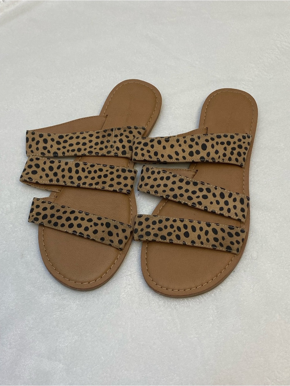 Universal Thread Sammi slide summer sandal leopard print women’s size 6.5